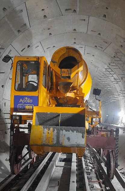 self loading concrete mixer for tunnel work